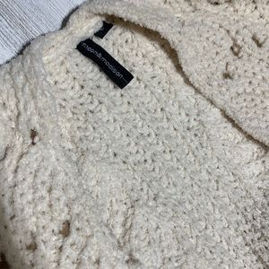 New without tags beautiful chunky knit cardigan